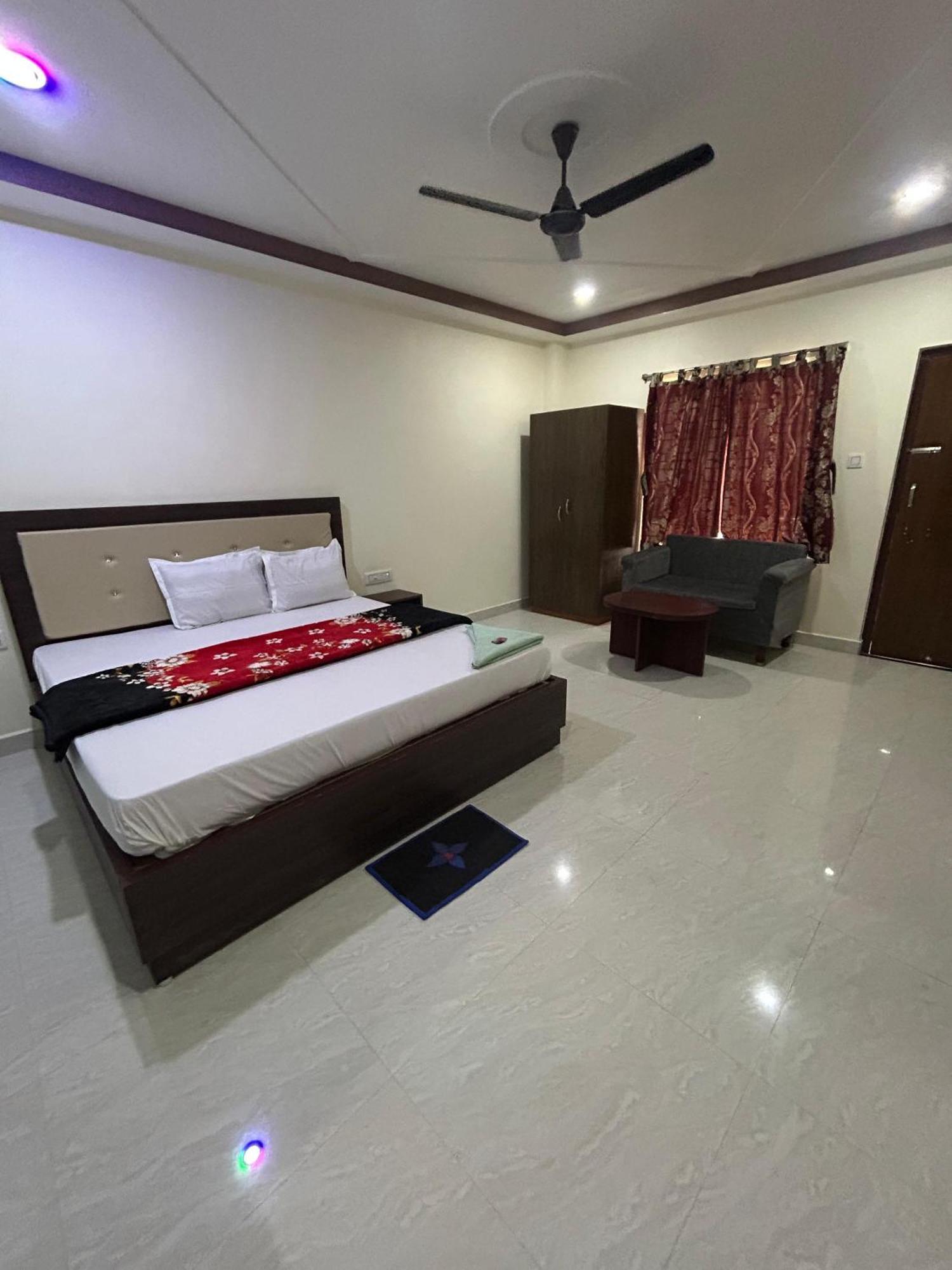 Prantik Hotel And Resorts Tajpur Exterior foto